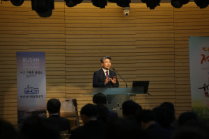 2018.4.12 520 꺻뀫 뗡뀽 료꼮 ╇꼦 ㏇꼳 α넫 꺻뀳 롟뀸 ⓤ꼳   롟뀯 뷘꼪 α넫 띮뀬 녲뀳 뗡뀿   뉌뀬 ⓤ꼮 녁녅  듄꼩 ⒰넧 됣뀫 귗뀿  15)